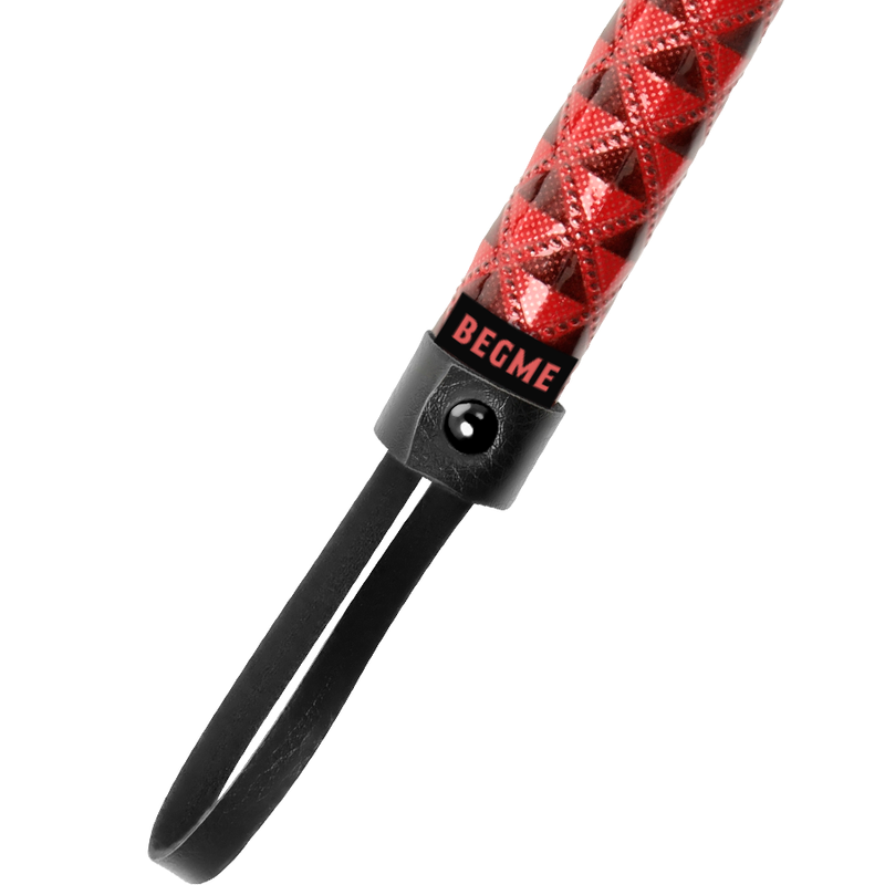 BEGME - FLOGGER DE COURO VEGANO EDIO VERMELHA - Imagem 4