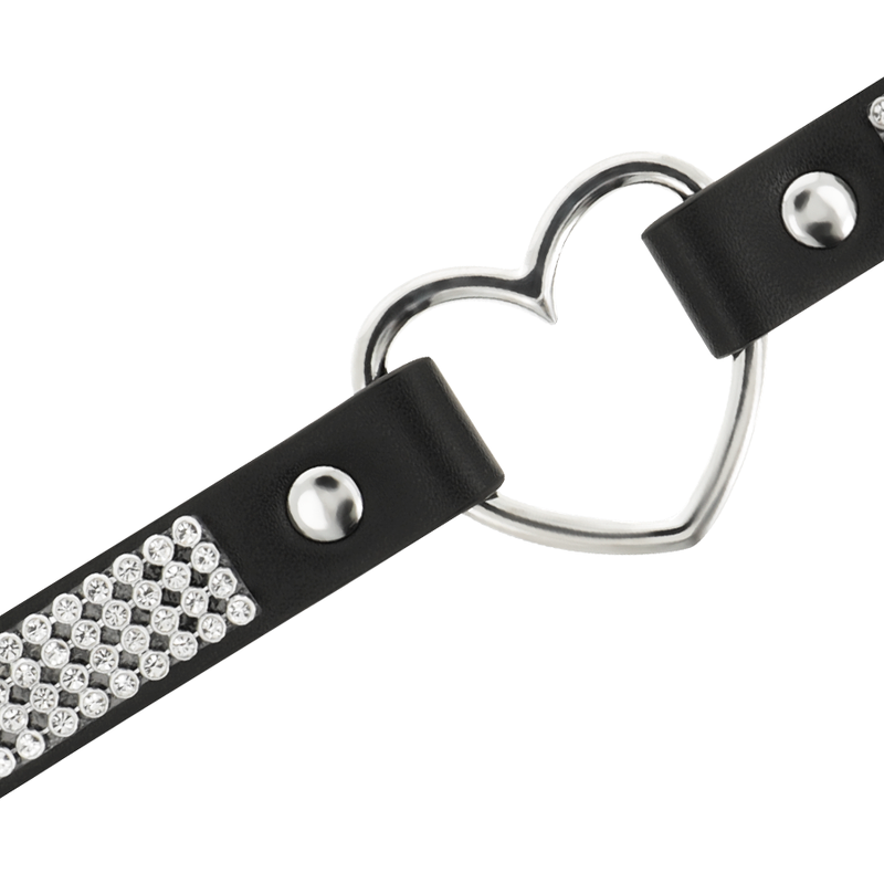 COQUETTE CHIC DESIRE - GARGANTILHA DE COURO VEGANO COM CORAÇÃO - Image 3