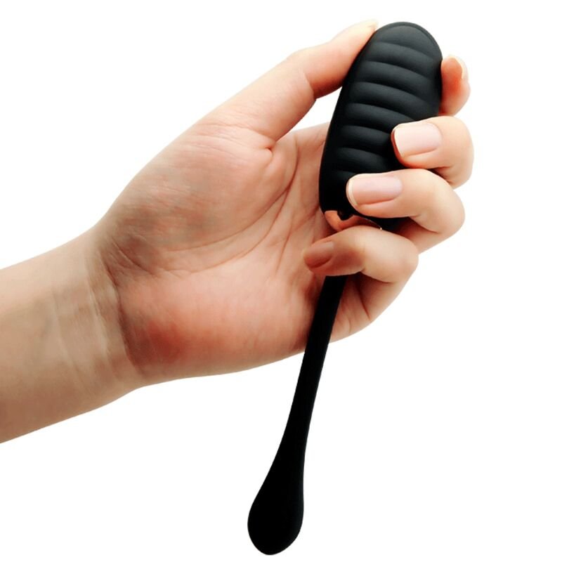 PRETTY LOVE - DOREEN LUXURY RECARREGÁVEL VIBRADOR OVO PRETO CONTROLE REMOTO - Image 5