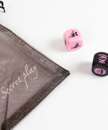 Visão alternativa de SECRET PLAY - JOGO 2 DADOS PRELIMINARES FANTICOS