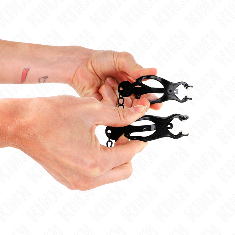 KINK - PINÇAS DE TREVO JAPONÊS COM CORRENTE PRETA 30 CM - Imagem 3