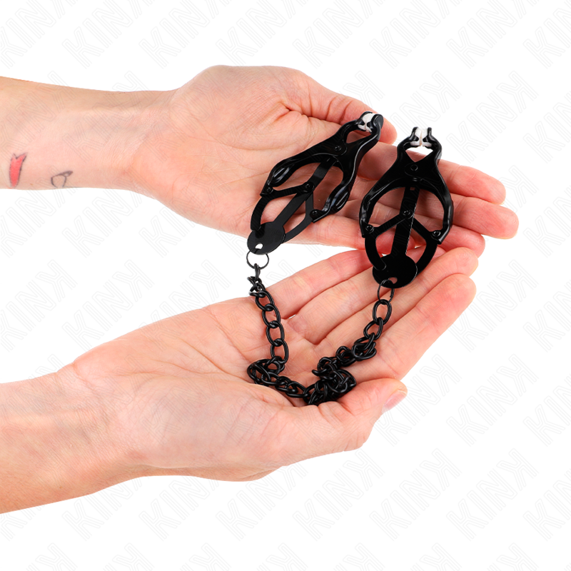 KINK - PINÇAS DE TREVO JAPONÊS COM CORRENTE PRETA 30 CM - Imagem 4