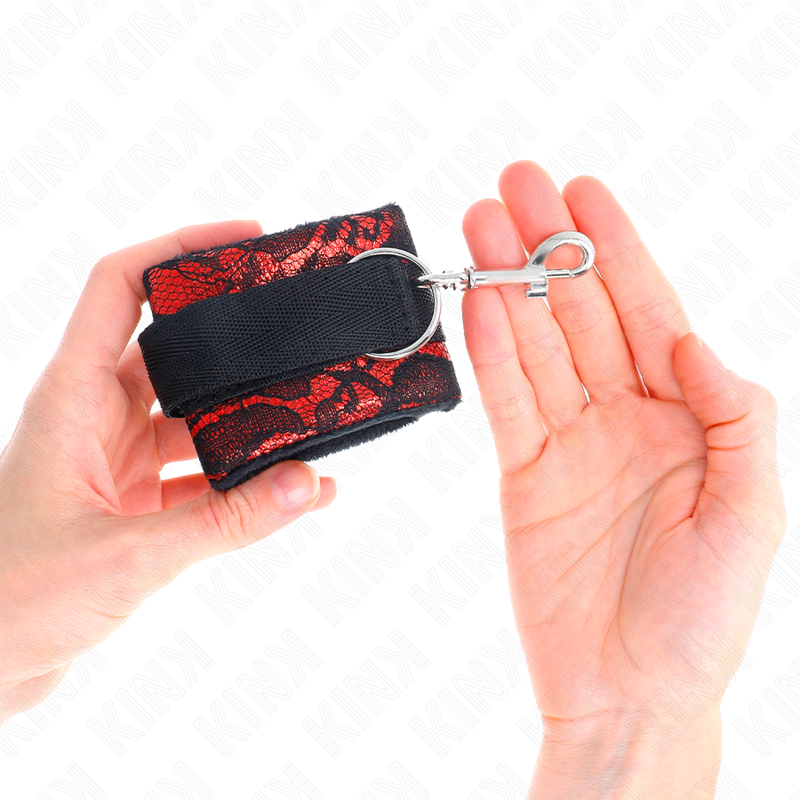 KINK - PUNHOS DE RENDA DE VELUDO CURTO E BIND DE NYLON VERMELHO / PRETO 23 X 6,5 CM - Imagem 4