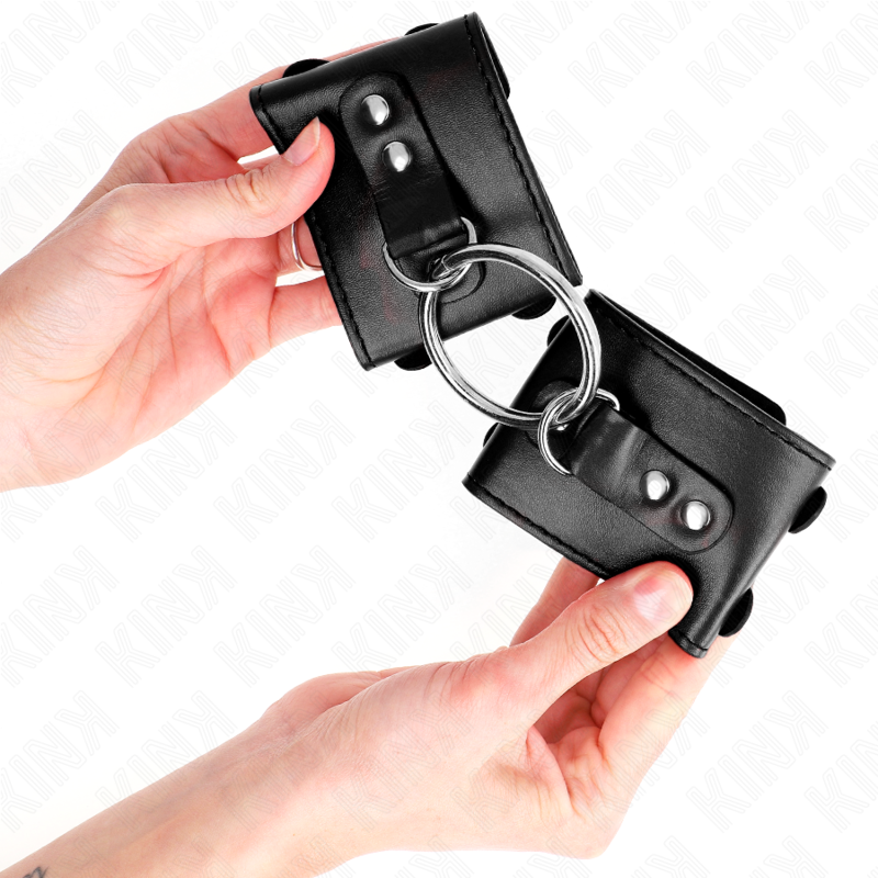 KINK - PUNHOS FIXOS COM ANEL E PRETOS AJUSTÁVEIS PRETOS 17-22 CM X 6,5 CM - Imagem 4