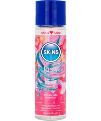 SKINS - LUBRIFICANTE SABOROSO À BASE DE ÁGUA COM AROMA DE BOLO DE ANIVERSÁRIO 130 ML